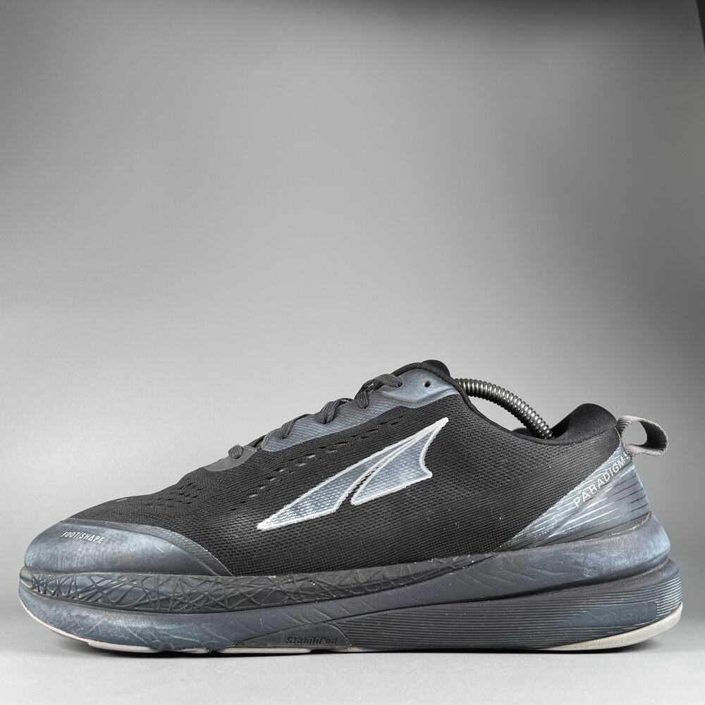 Altra Paradigm 5 Men’s Size 10 Black Gray Athletic Shoes Running Sneakers Casual